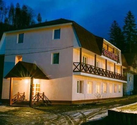 Hotel Natashka Huklyvyy Bagian luar foto