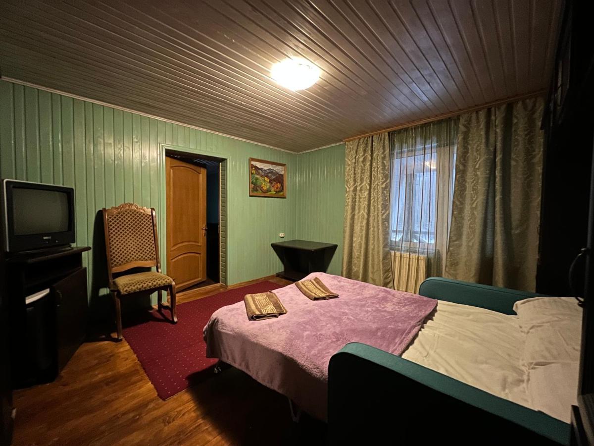 Hotel Natashka Huklyvyy Bagian luar foto