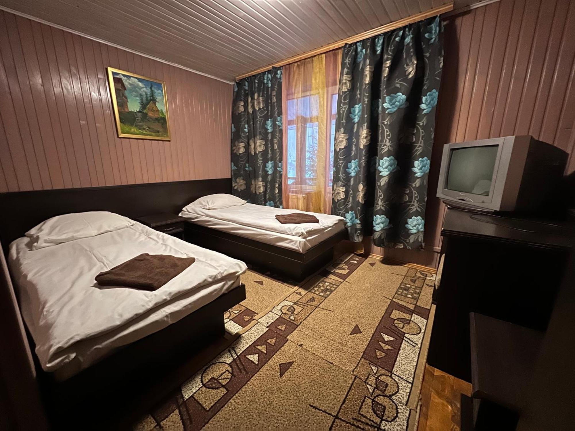 Hotel Natashka Huklyvyy Bagian luar foto